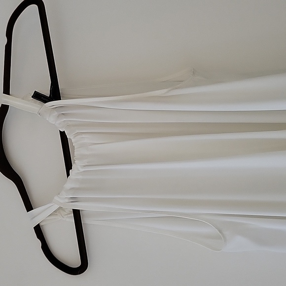 BcbgMaxAzria top tie back at neck, new, worn 2x - Picture 4 of 4